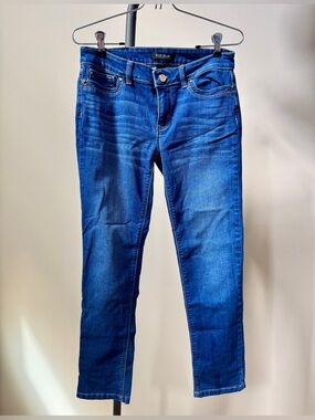 White House Black Market, Slim Leg 2R, Dark Blue Skinny Jeans